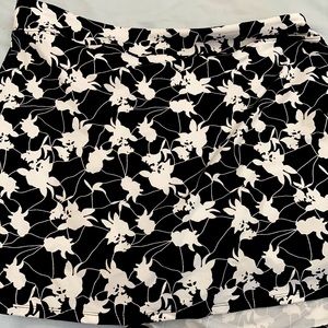 NWT women's skort